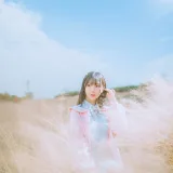 面饼仙儿《粉黛草JK》主题写真：19张全套美图