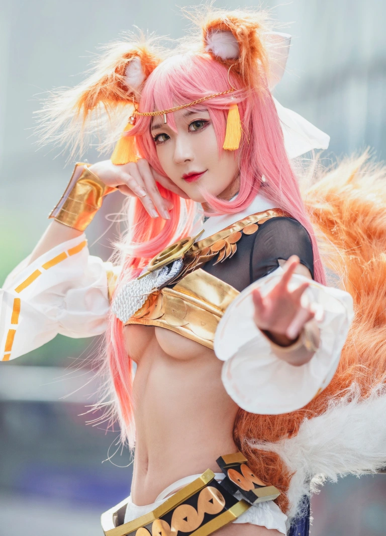 阿包也是兔娘《玉藻前》主题写真：15张全套美图