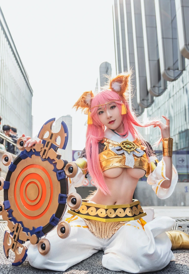 阿包也是兔娘《玉藻前》主题写真：15张全套美图