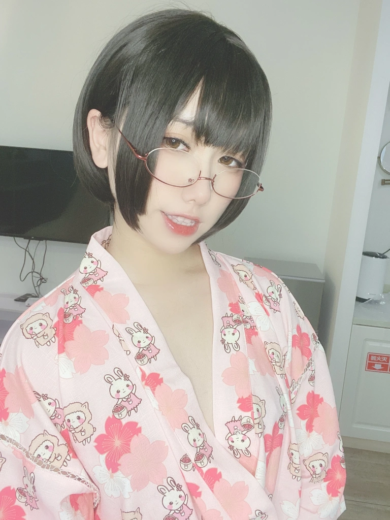 芋圆侑子《少妇》主题写真：169张全套美图，含8个视频