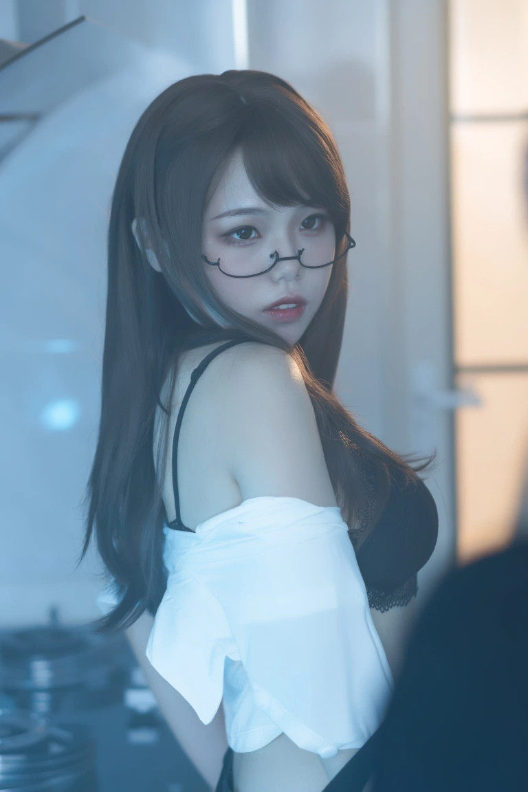 七月喵子《眼镜娘1号》主题写真：21张全套美图