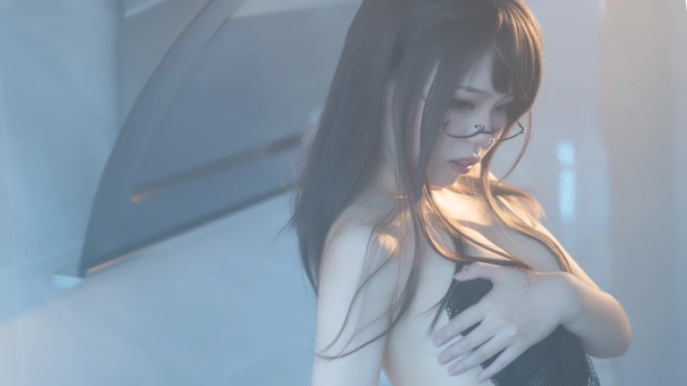 七月喵子《眼镜娘1号》主题写真：21张全套美图