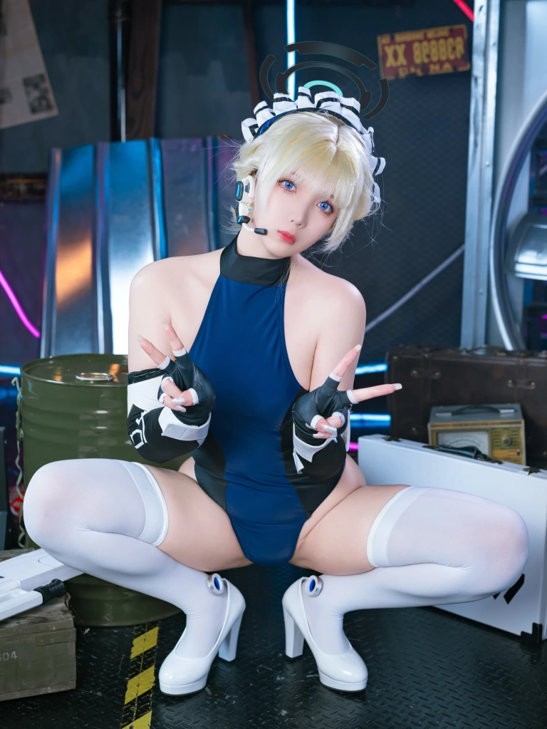 小和甜酒《蔚蓝档案 飞鸟马时女仆》主题写真：31张全套美图