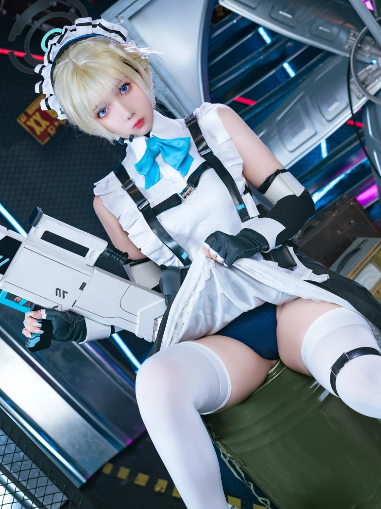 小和甜酒《蔚蓝档案 飞鸟马时女仆》主题写真：31张全套美图