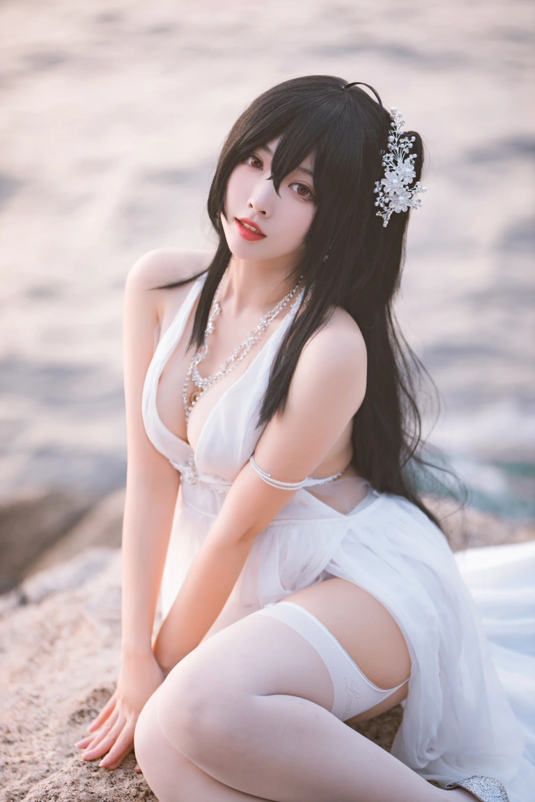 宮本桜《碧蓝航线 大凤花嫁》主题写真：32张全套美图
