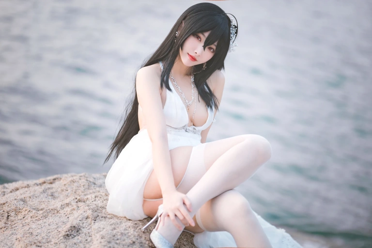 宮本桜《碧蓝航线 大凤花嫁》主题写真：32张全套美图