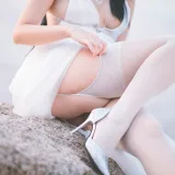 宮本桜《碧蓝航线 大凤花嫁》主题写真：32张全套美图