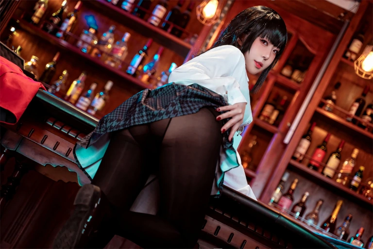 虎森森《蛇喰梦子》主题写真：35张全套美图