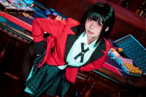 虎森森《蛇喰梦子》主题写真：35张全套美图