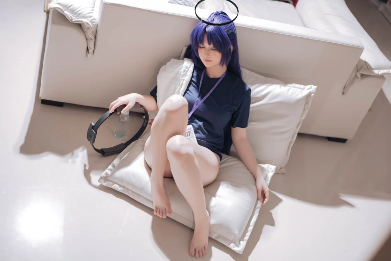屿鱼《优香体操服》主题写真：40张全套美图