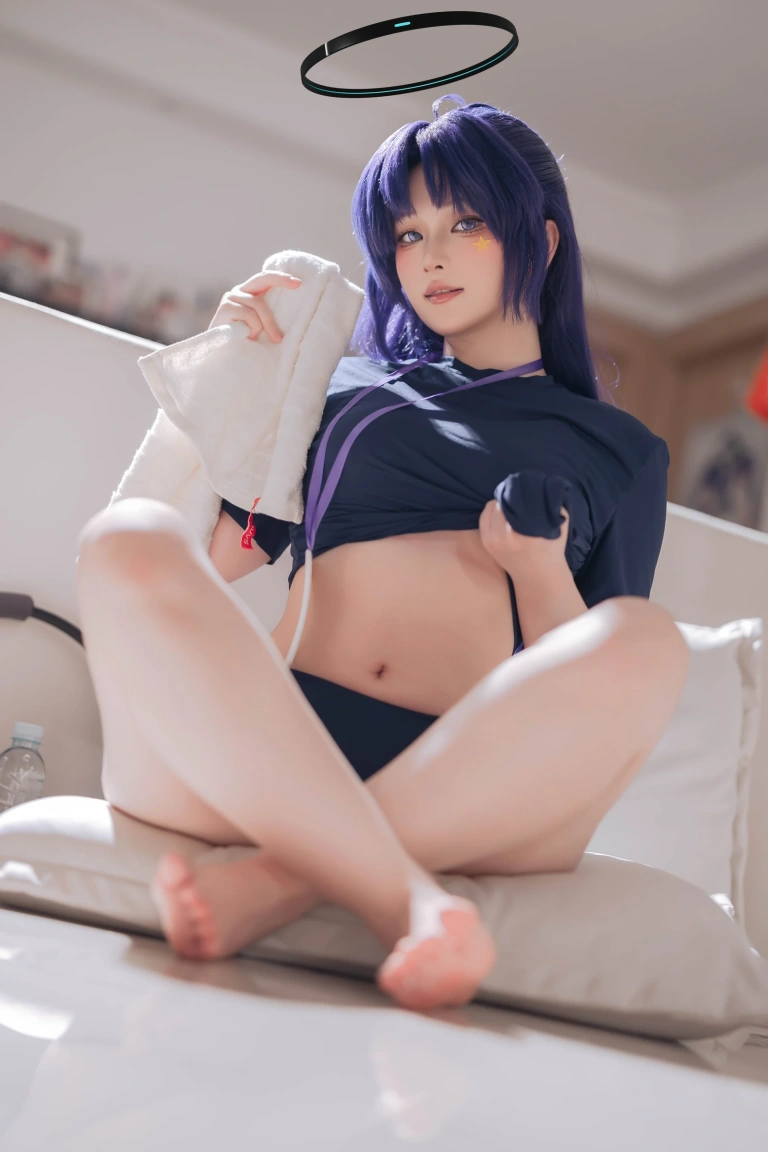 屿鱼《优香体操服》主题写真：40张全套美图