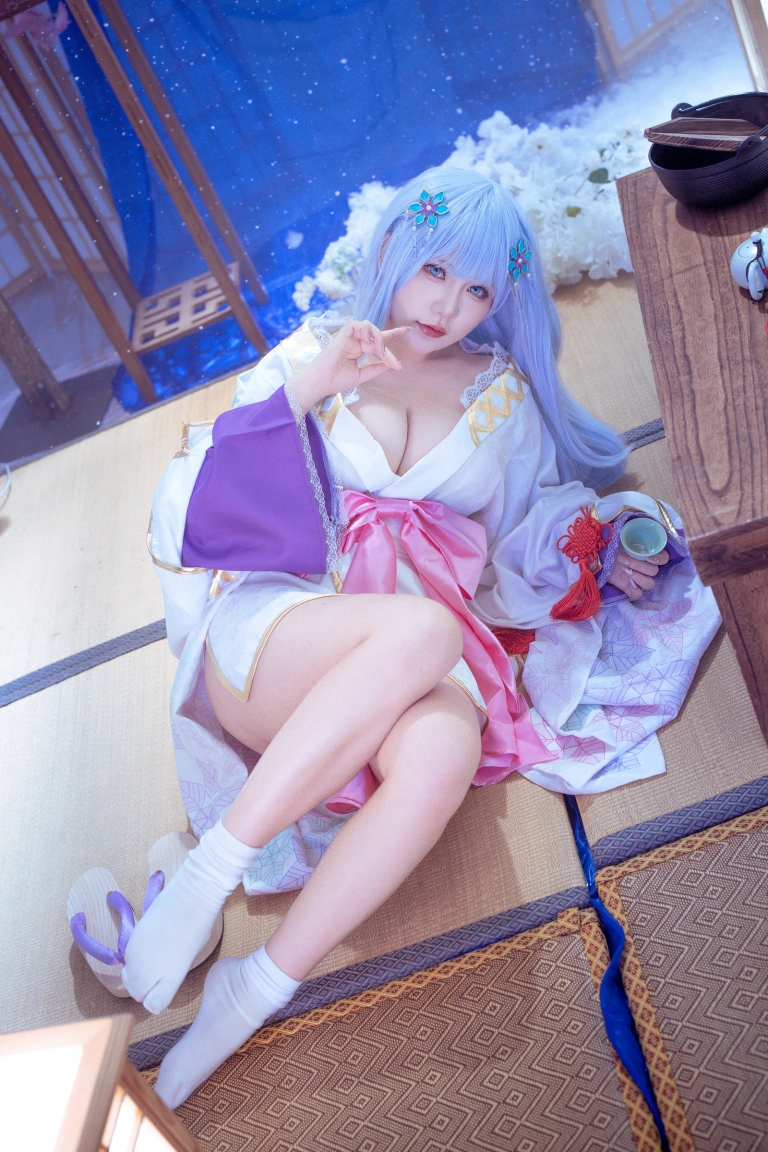 是一只熊仔《白雪姬（美少女万华镜异闻：雪女）》主题写真：41张全套美图