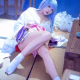是一只熊仔《白雪姬（美少女万华镜异闻：雪女）》主题写真：41张全套美图