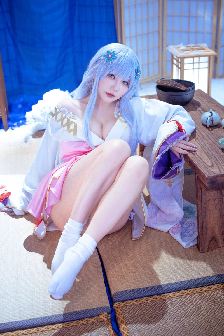 是一只熊仔《白雪姬（美少女万华镜异闻：雪女）》主题写真：41张全套美图
