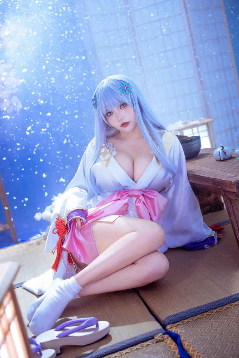 是一只熊仔《白雪姬（美少女万华镜异闻：雪女）》主题写真：41张全套美图