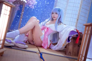 是一只熊仔《白雪姬（美少女万华镜异闻：雪女）》主题写真：41张全套美图