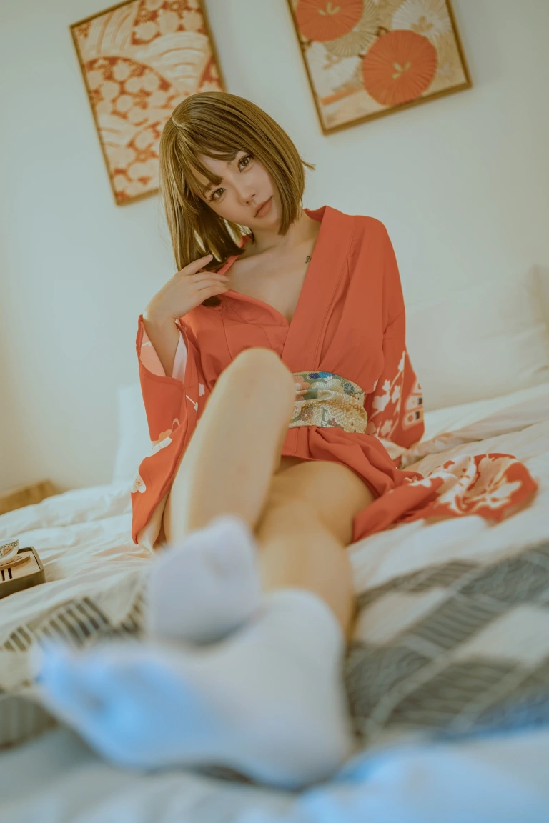 桃良阿宅《浴衣》主题写真：45张全套美图