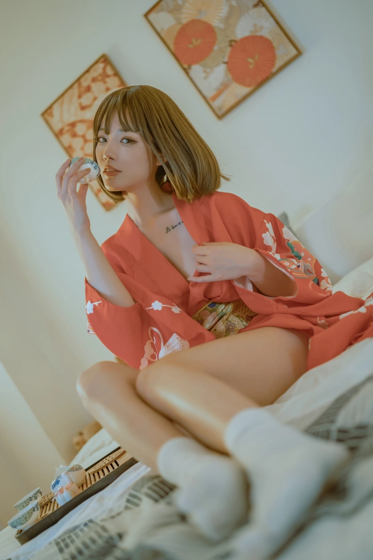 桃良阿宅《浴衣》主题写真：45张全套美图