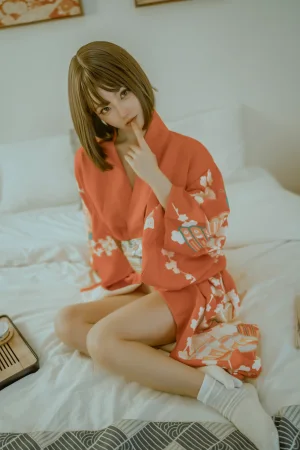 桃良阿宅《浴衣》主题写真：45张全套美图