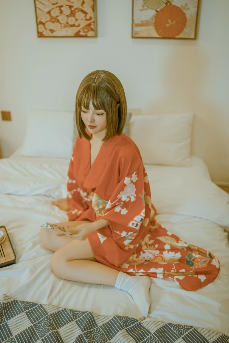 桃良阿宅《浴衣》主题写真：45张全套美图