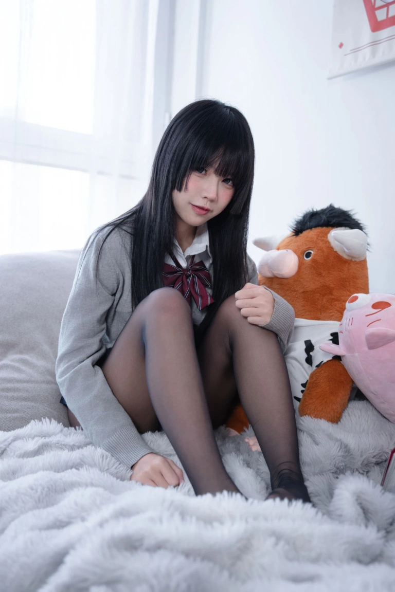 清水凪《彼女の部屋》主题写真：50张全套美图
