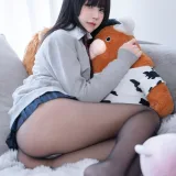 清水凪《彼女の部屋》主题写真：50张全套美图