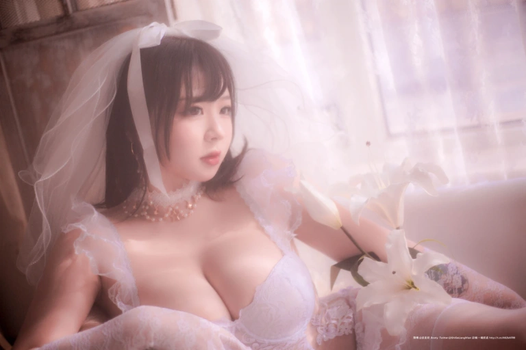 皮皮奶《朦胧婚纱》主题写真：66张全套美图