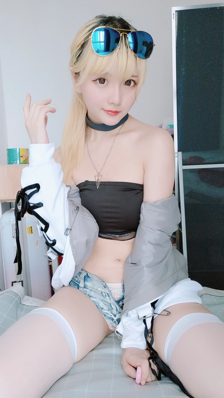 星之迟迟《定制 6-21 莉莉丝》主题写真：60张全套美图，含2个视频