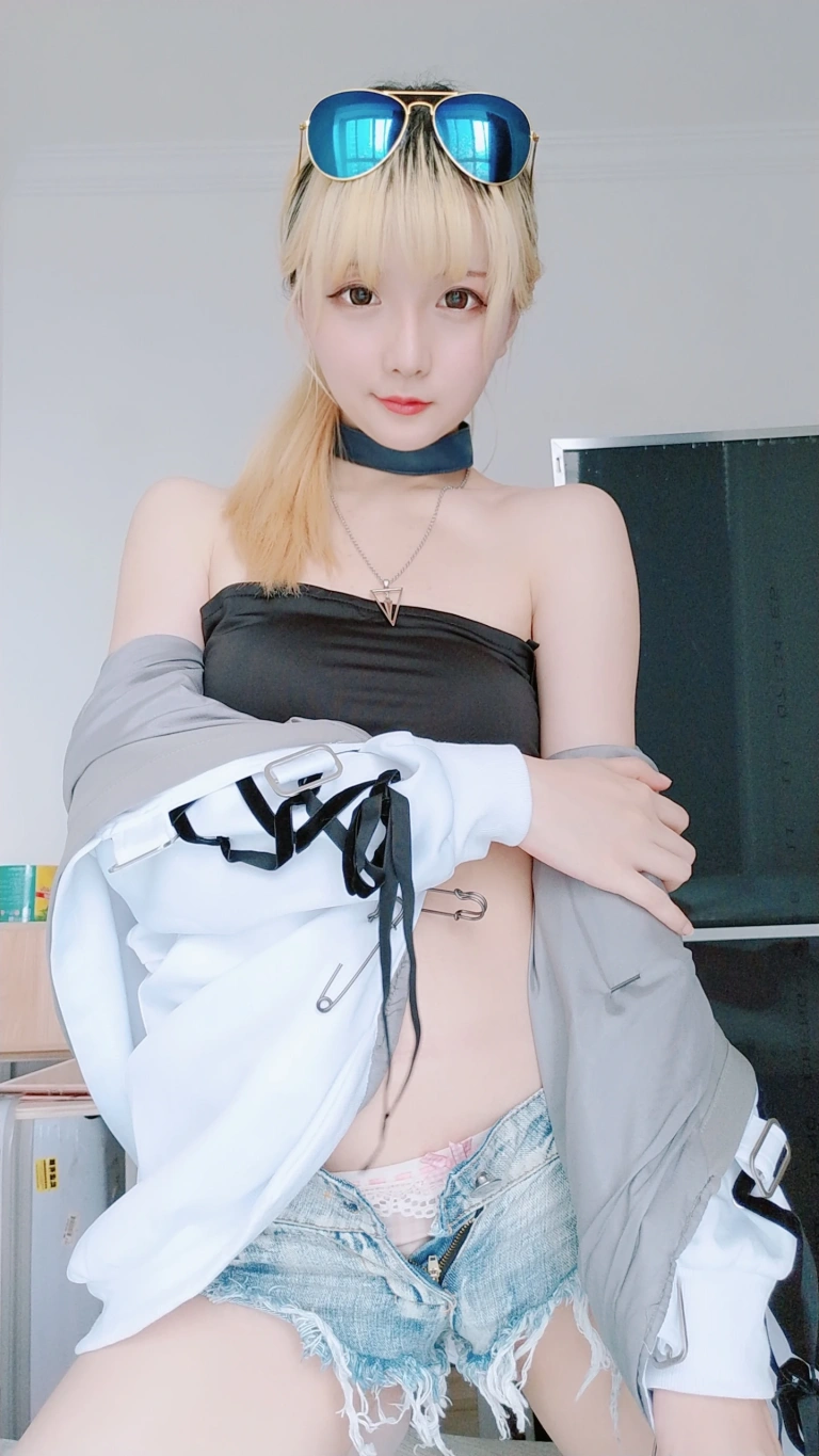 星之迟迟《定制 6-21 莉莉丝》主题写真：60张全套美图，含2个视频