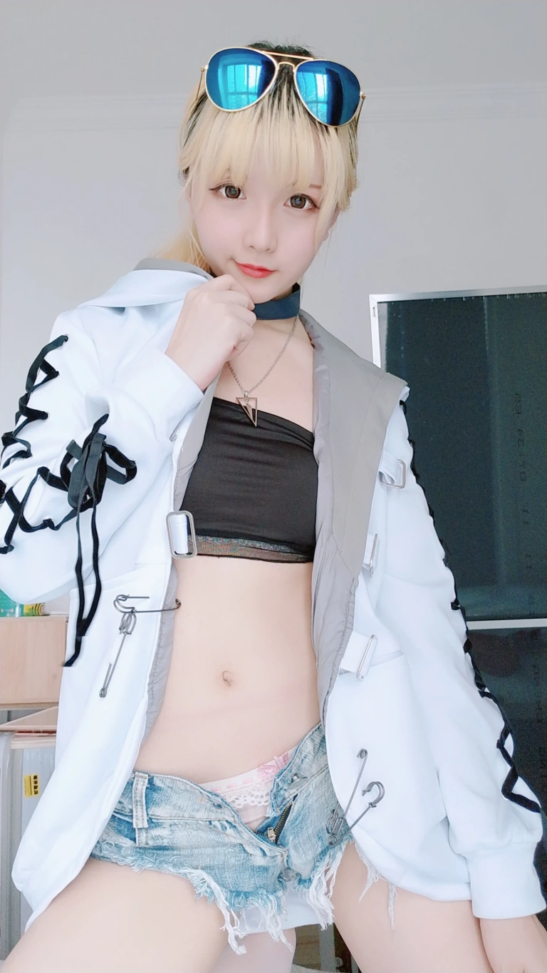 星之迟迟《定制 6-21 莉莉丝》主题写真：60张全套美图，含2个视频