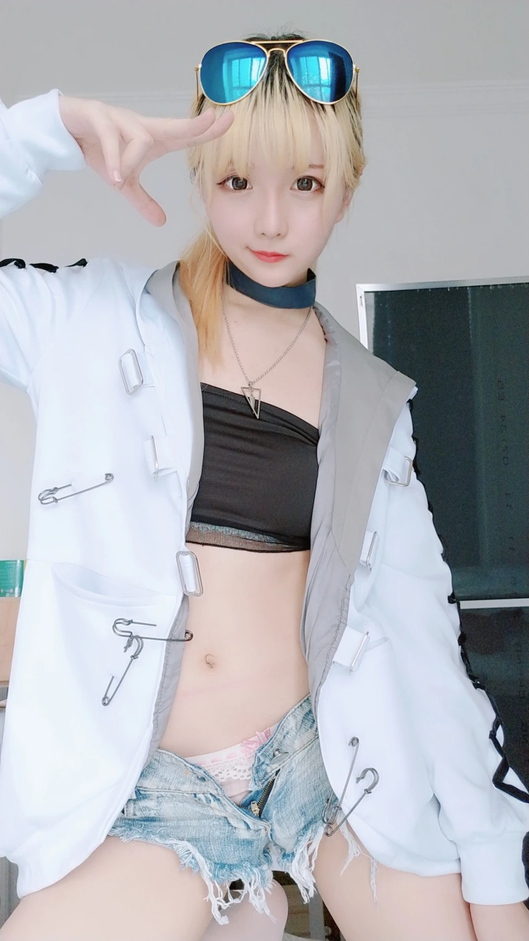 星之迟迟《定制 6-21 莉莉丝》主题写真：60张全套美图，含2个视频