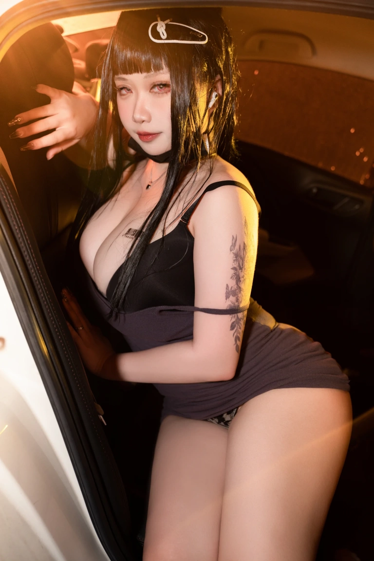 贞子蜜桃《杀手妻子》主题写真：74张全套美图，含1个视频