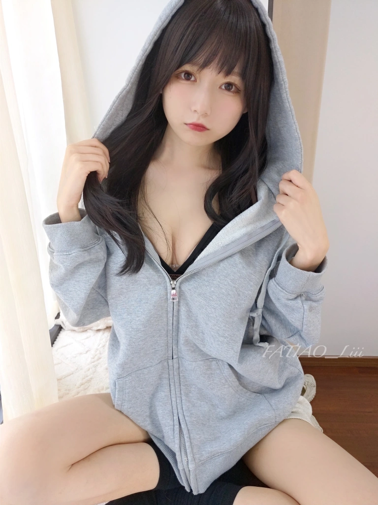 迷之呆梨《Fantia 2022年09月会员合集（8期）》主题写真：171张全套美图，含4个视频