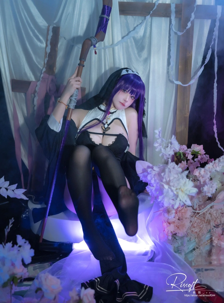 前羽《フェルン Fern 修女ver》主题写真：37张全套美图，含4个视频