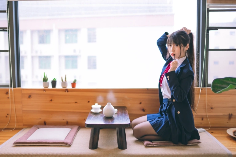 不呆猫《校服JK》主题写真：64张全套美图，含4个视频