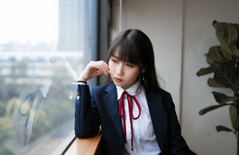 不呆猫《校服JK》主题写真：64张全套美图，含4个视频