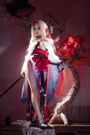 矢量鱼《Nikke胜利女神 暗莲》主题写真：30张全套美图