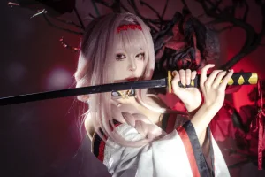 矢量鱼《Nikke胜利女神 暗莲》主题写真：30张全套美图
