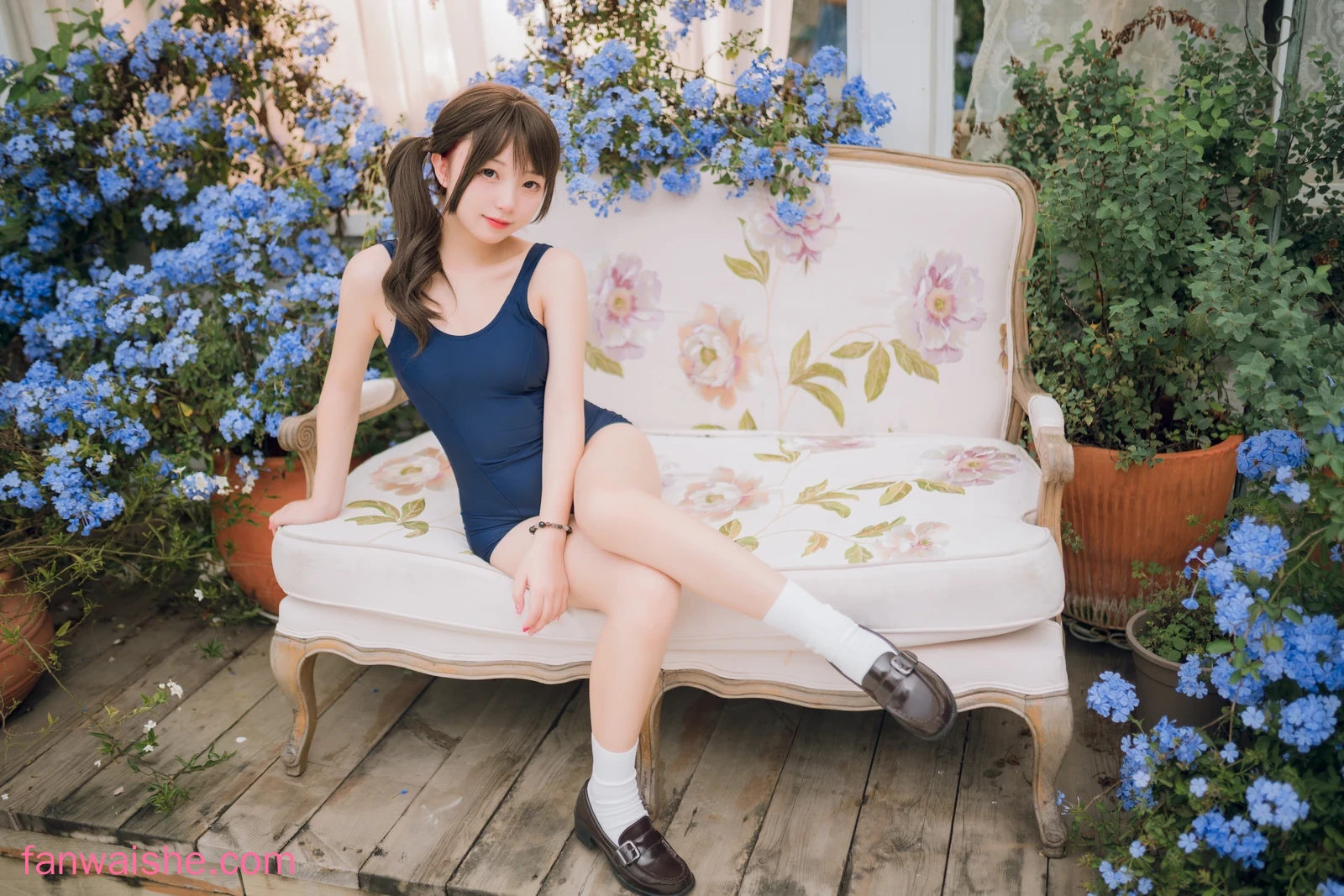 花铃 花铃 NO.023 - 风纪委员死裤水x游泳课风纪委员
