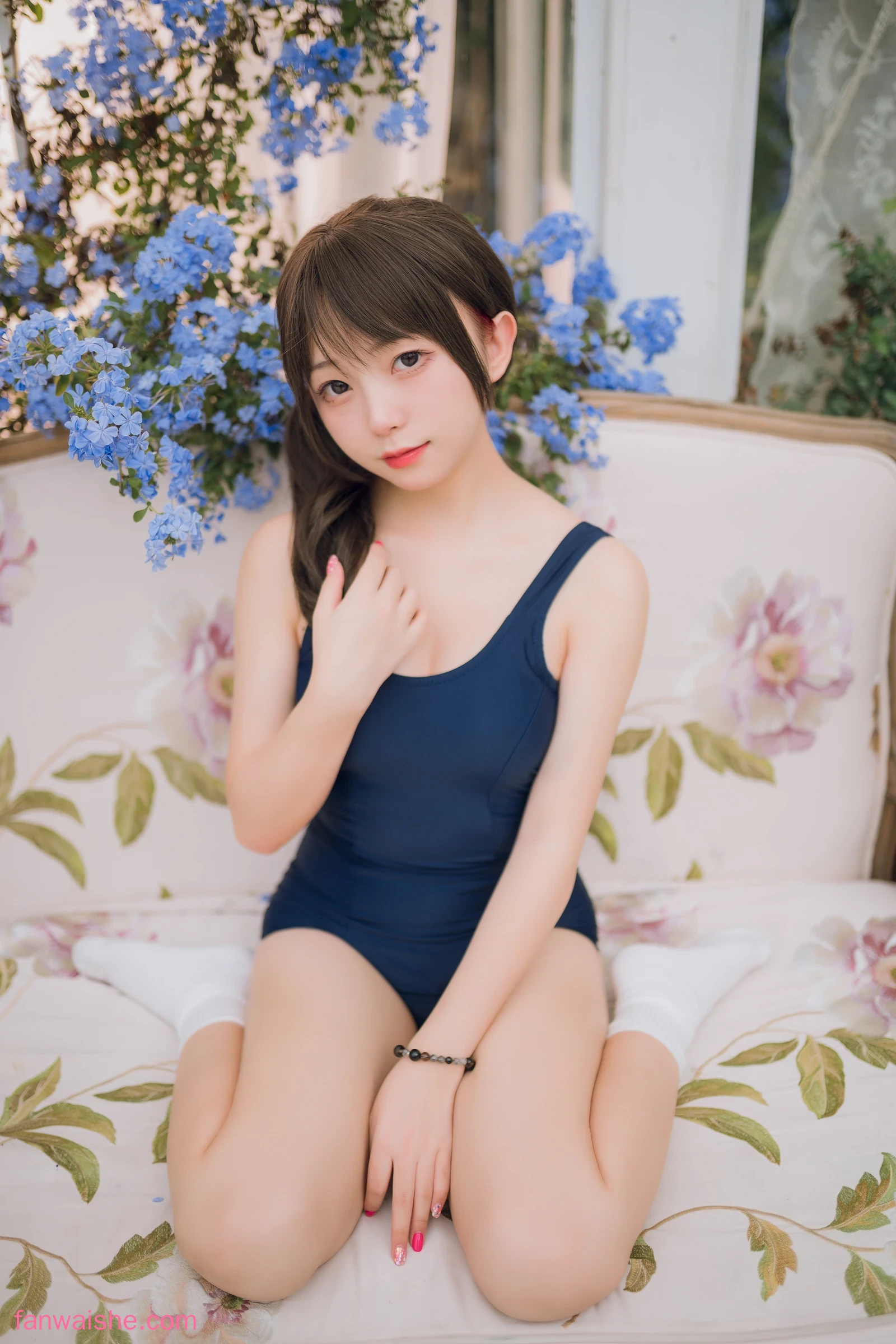 花铃 花铃 NO.023 - 风纪委员死裤水x游泳课风纪委员