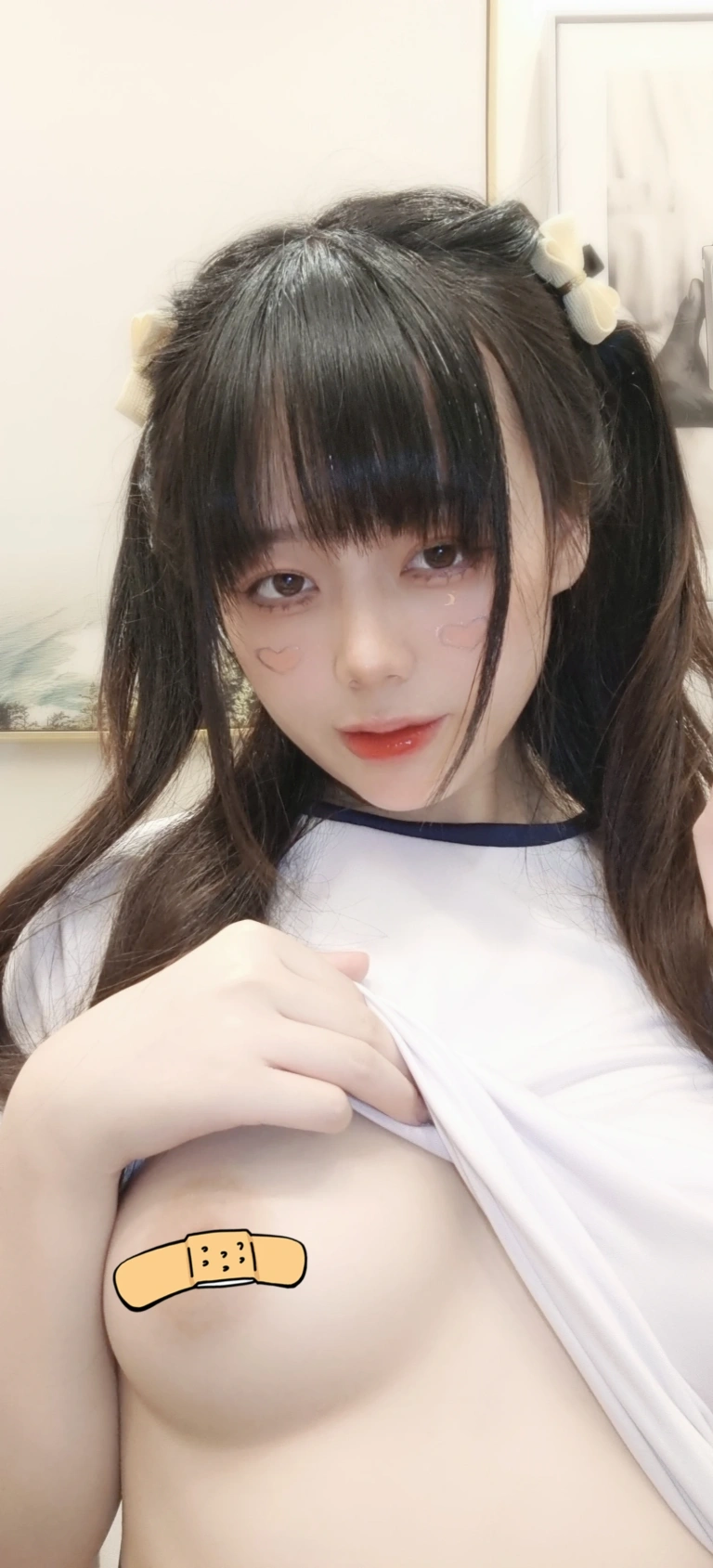 九言《体操服 生日福利》主题写真：20张全套美图，含3个视频