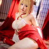 宮本桜《碧蓝航线 光荣·凉夜香雪》主题写真：20张全套美图
