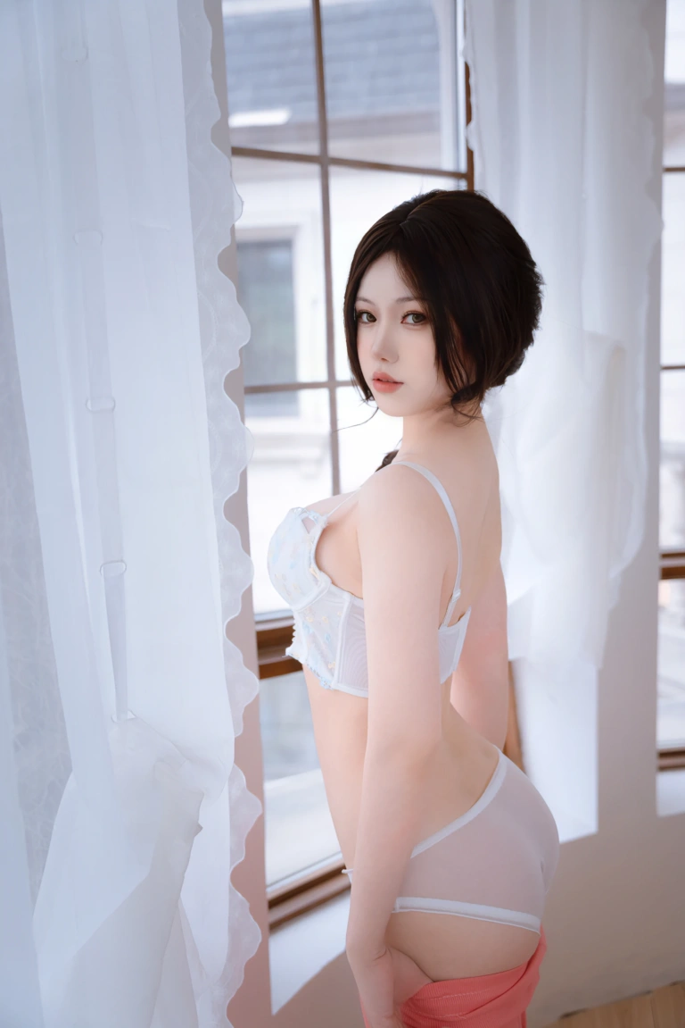 一北亦北《初秋》主题写真：20张全套美图