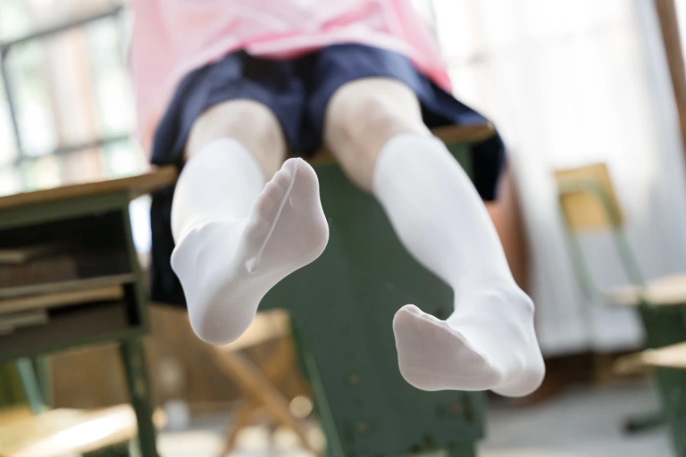 九柒喵《蔚蓝档案 妃咲幼稚园》主题写真：25张全套美图