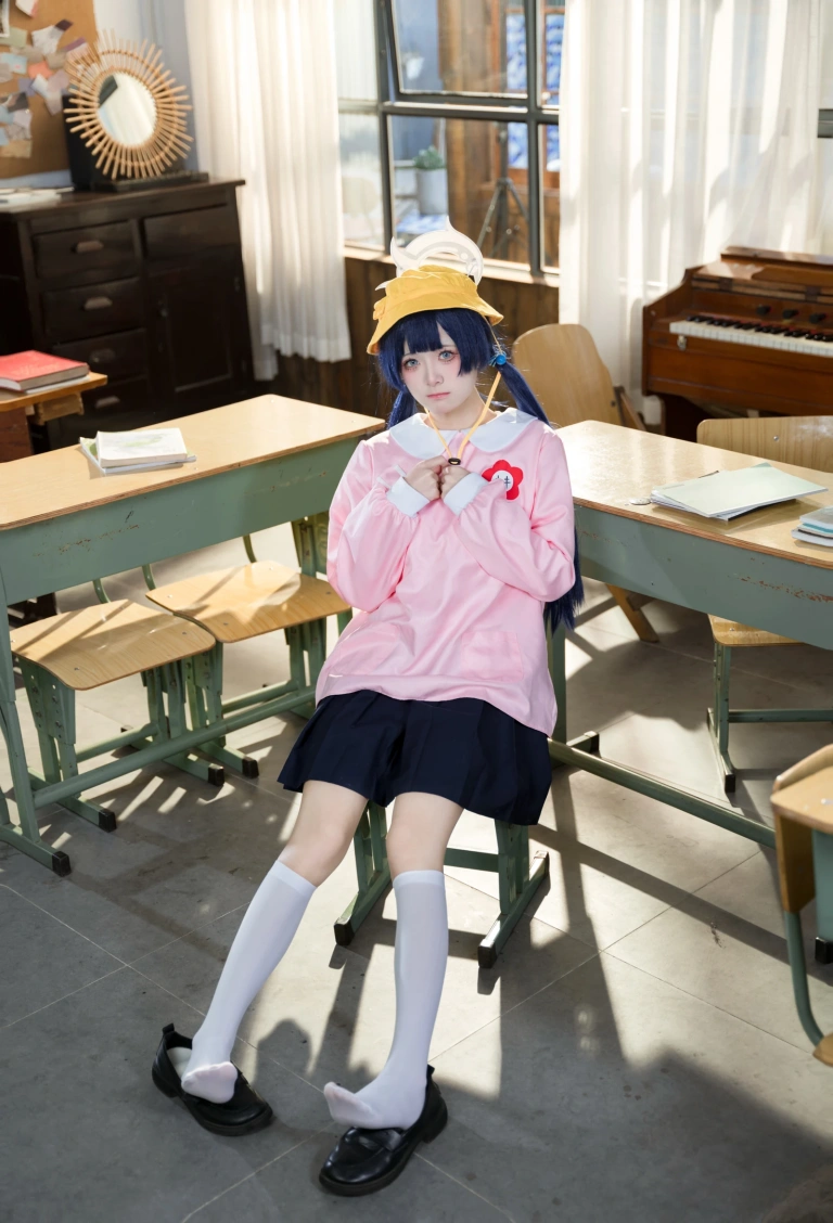 九柒喵《蔚蓝档案 妃咲幼稚园》主题写真：25张全套美图