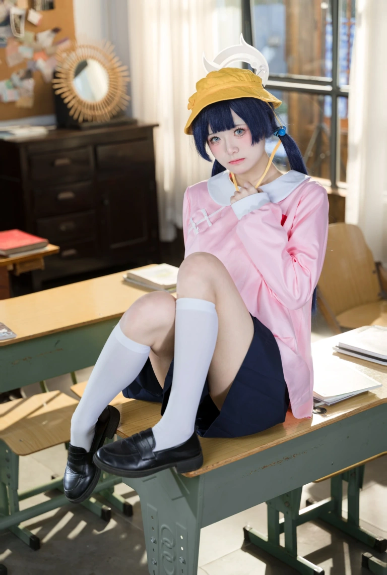 九柒喵《蔚蓝档案 妃咲幼稚园》主题写真：25张全套美图