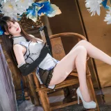 羽生三未《瓶儿·青花瓷旗袍》主题写真：25张全套美图