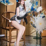 羽生三未《瓶儿·青花瓷旗袍》主题写真：25张全套美图