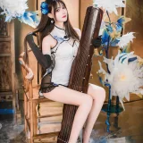 羽生三未《瓶儿·青花瓷旗袍》主题写真：25张全套美图