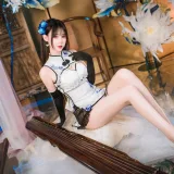羽生三未《瓶儿·青花瓷旗袍》主题写真：25张全套美图